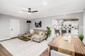 The Gahanna Cabana Hot Tub 5BR